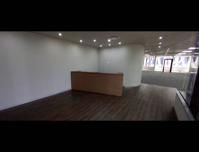 412M² OFFICE TO LET IN BRYANSTON